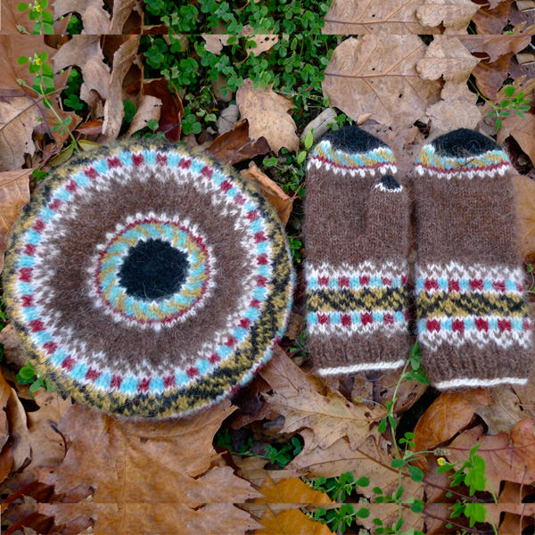Icelandic Leaves: mittens and tam