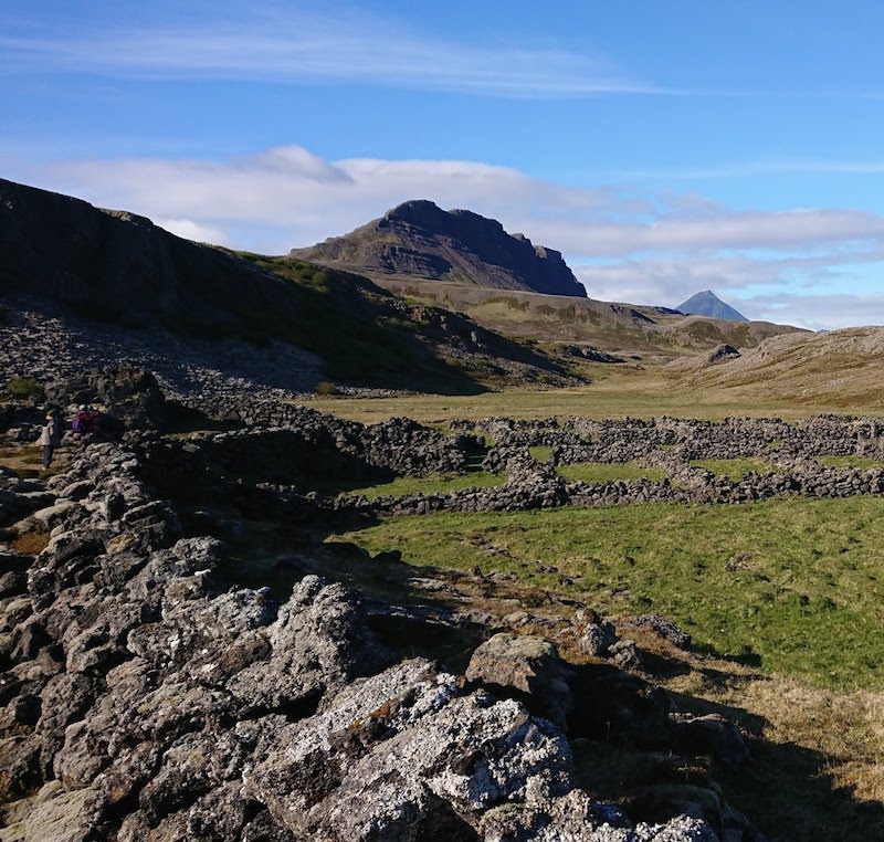 Prjonakerling – Hélène Magnússon