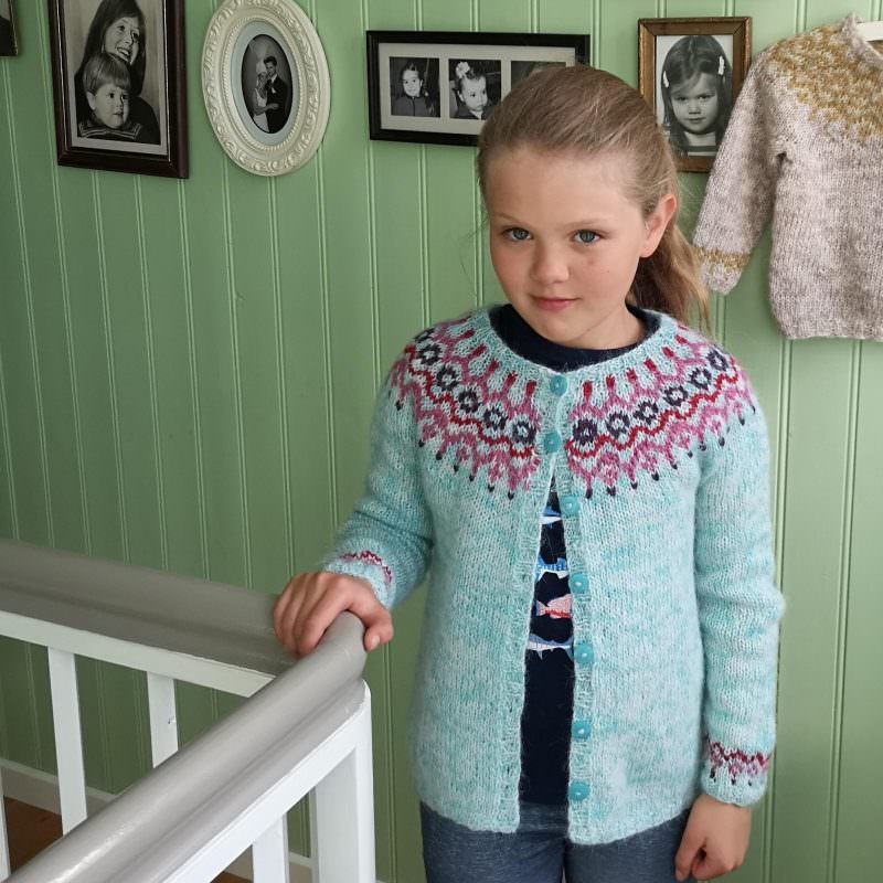 Prjonakerling – Hélène Magnússon